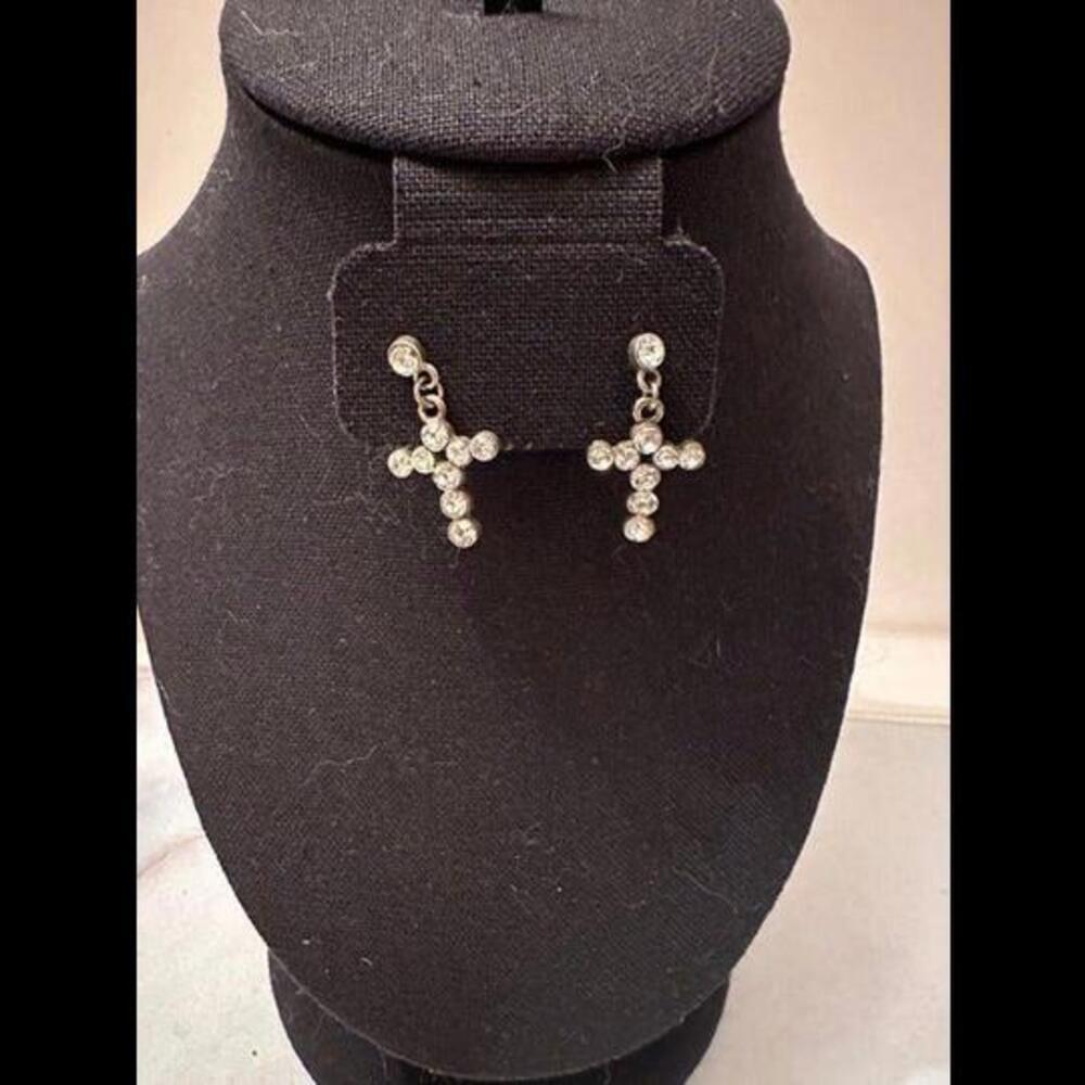 Faith and Fashion Unite: Discover Our Stunning Cross Earrings!